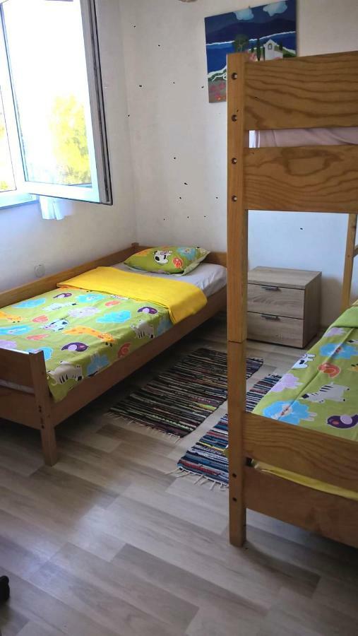 Apartment Kamelija Vir Buitenkant foto